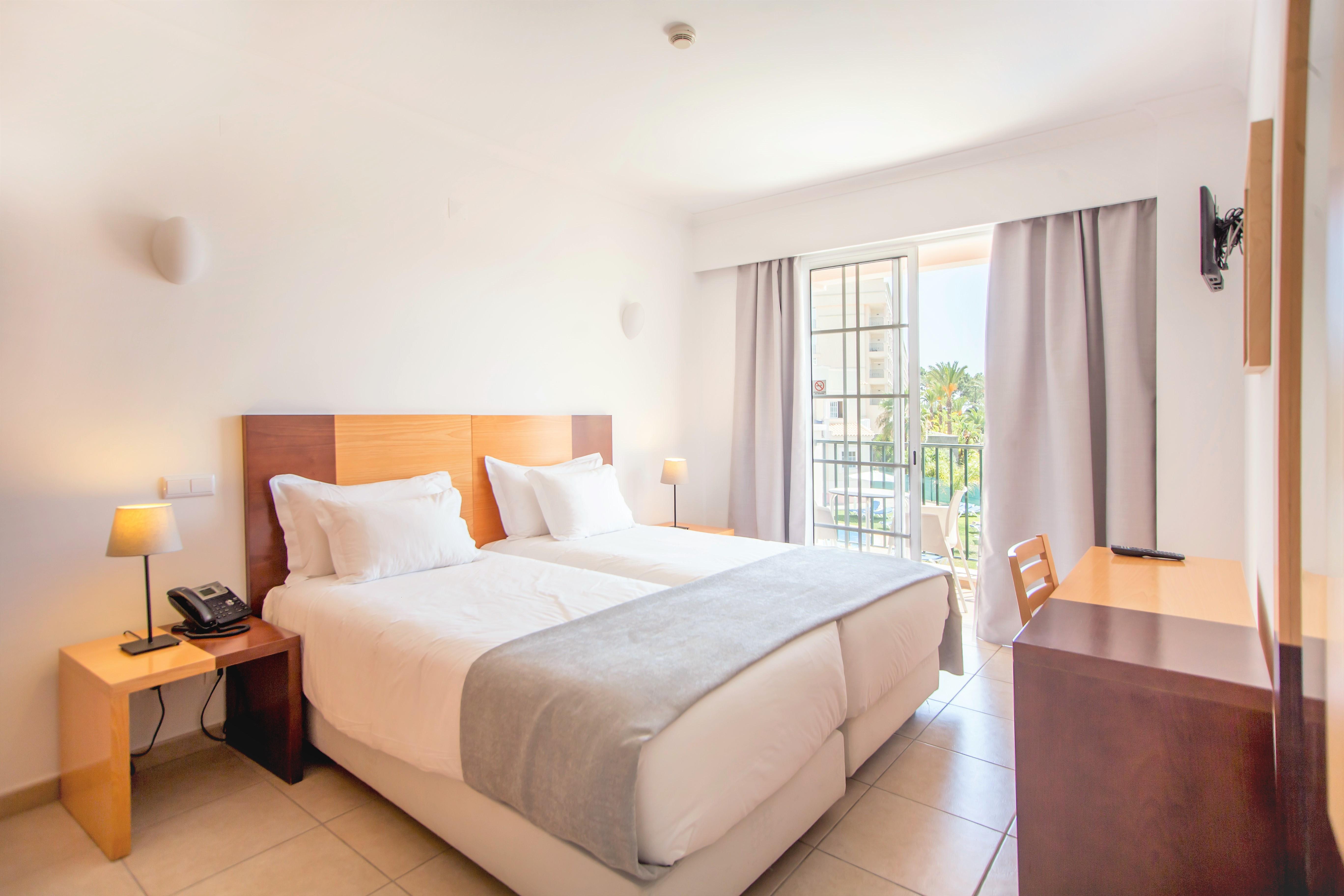 Aquamar Albufeira Aparthotel Exterior photo